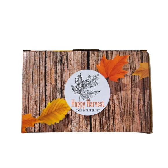 NIB Happy Harvest Pumpkin Salt & Pepper Shaker Set - Picture 5 of 8